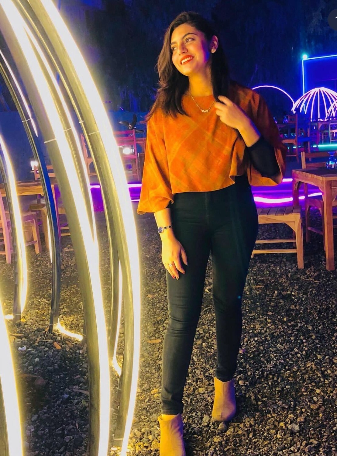 AMIRA KHAN