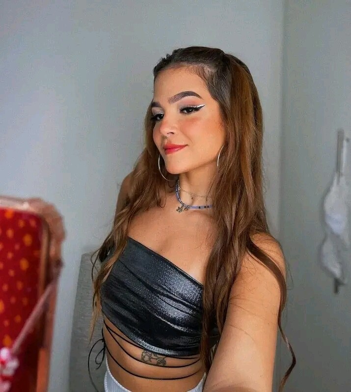 Une charmante demoiselle