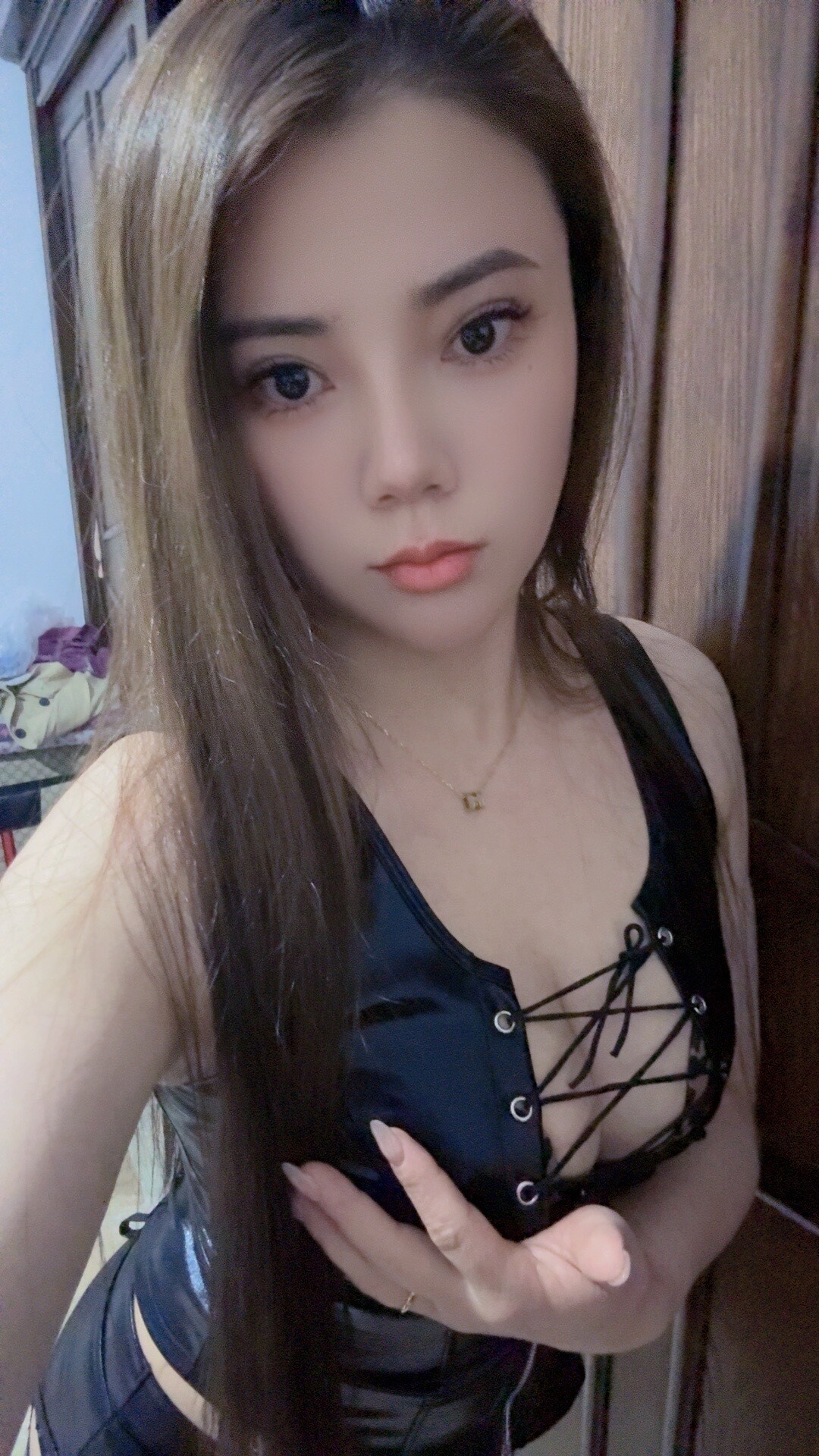 Yiyi