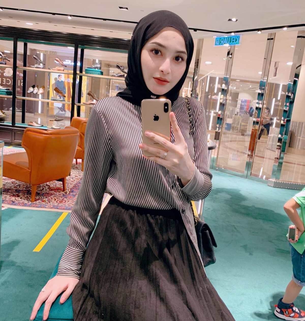 Lara Lux Outcall+Incall