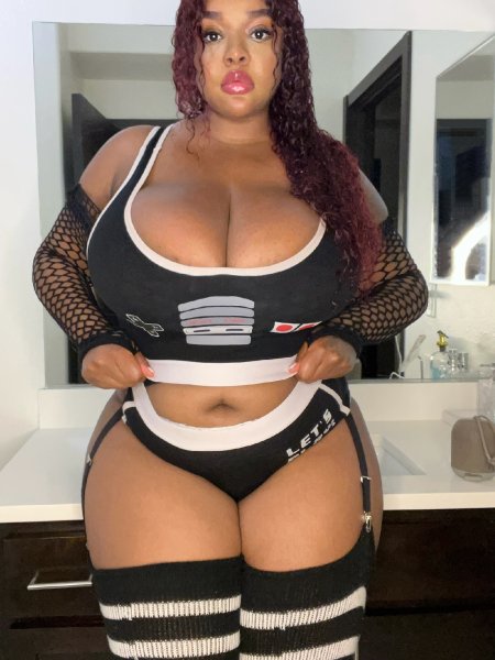 NIKITAXX EBONY